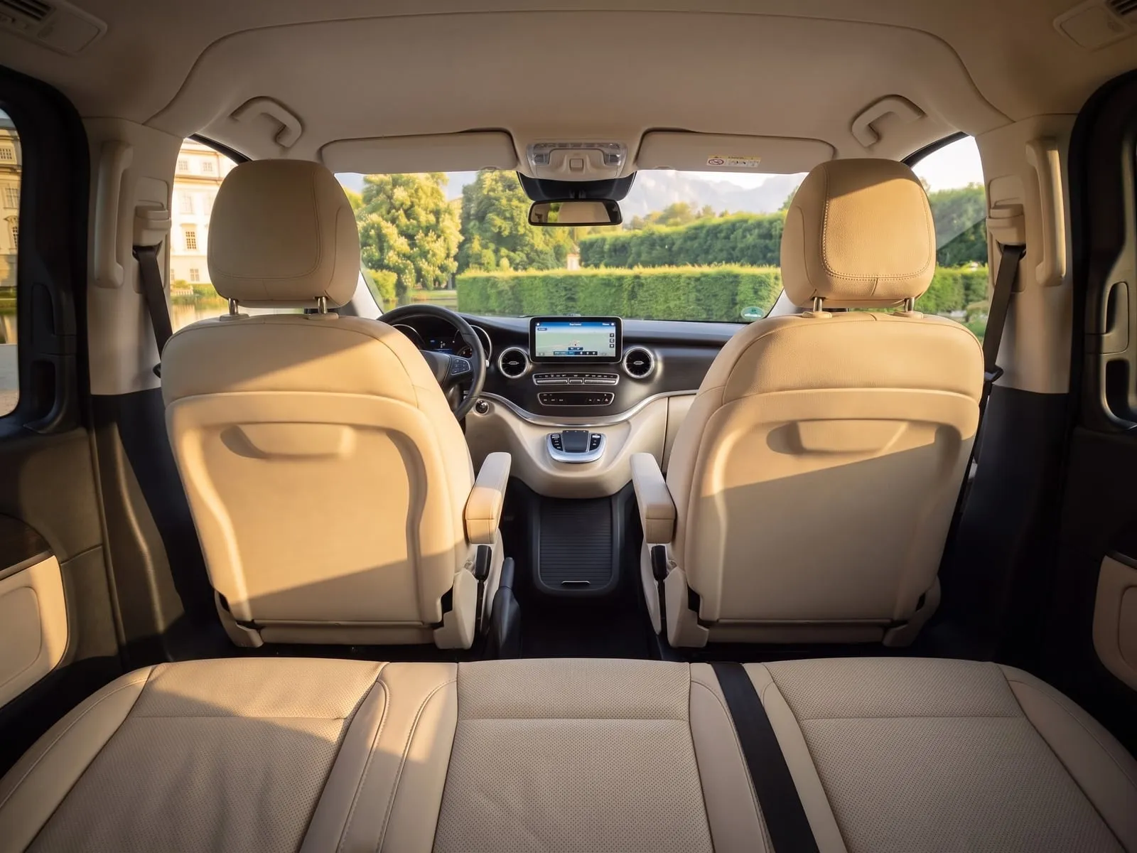 Mercedes-Benz V-Class, Cockpit
