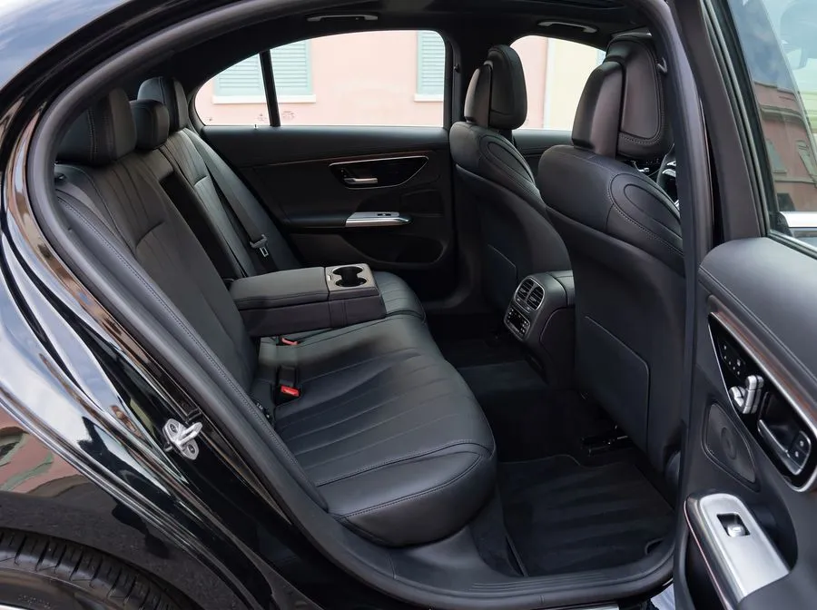 Fond einer Limousine mit Ledersitzen